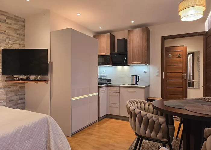 Bardzo Goscinne ホームステイ カルパッチ